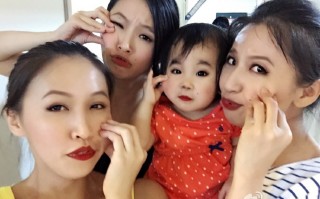 女生恶搞姐妹视频，女生恶搞姐妹视频在线观看